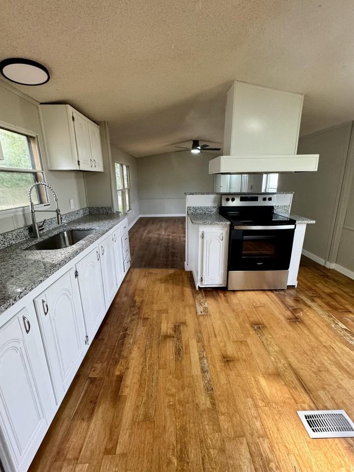 400 Abercrombie RoadLot 17 - Photo 3 of 13