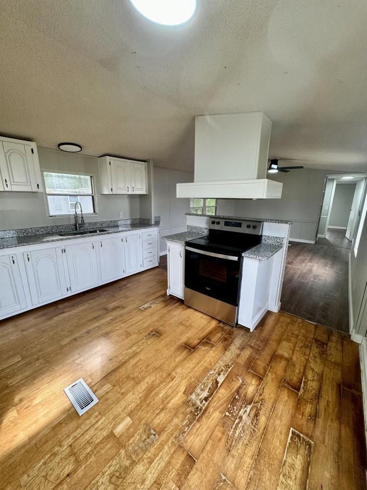 400 Abercrombie RoadLot 17 - Photo 4 of 13