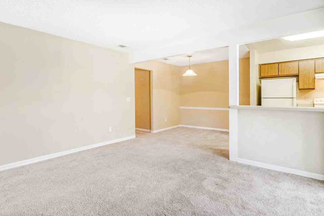 Oak Ramble - Photo 6 of 17