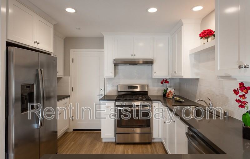 15891 Bella Tierra Ct - Photo 3 of 15