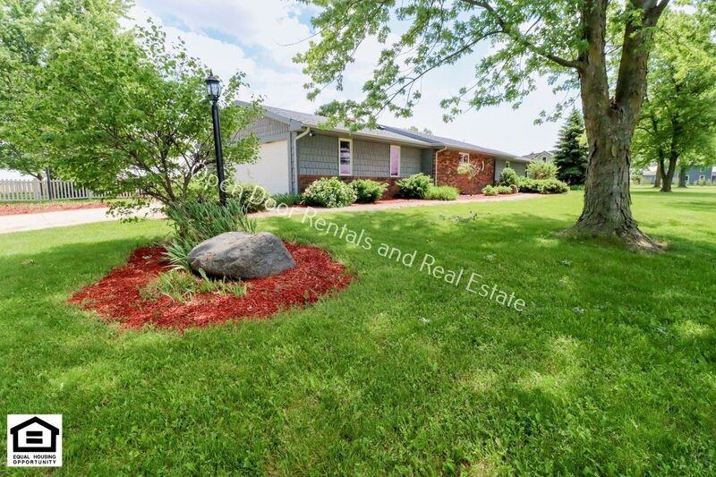 11630 Sr - Photo 2 of 27