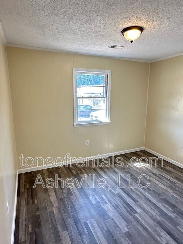 3126 Us Hwys #8 - Photo 6 of 11