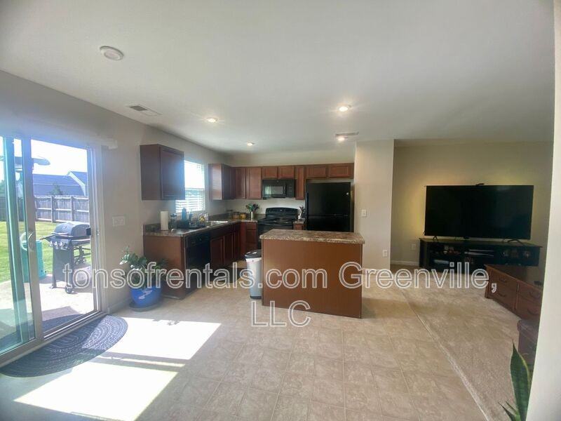 4 Tattershall Rd - Photo 4 of 19