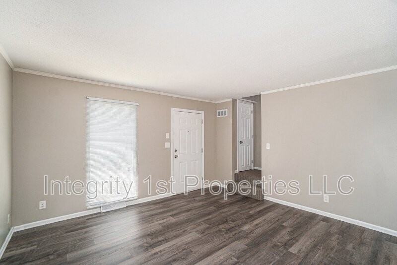 1926 Westavenue - Photo 6 of 18