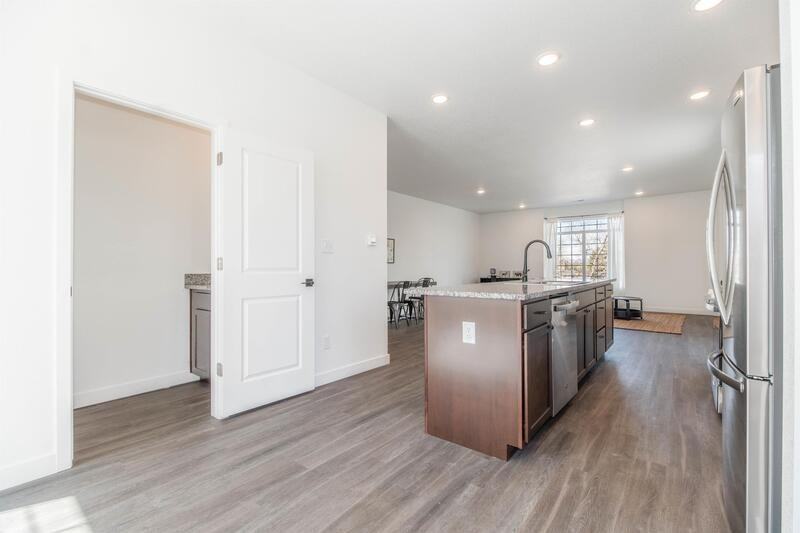 1239 Sable Blvd - Photo 2 of 28