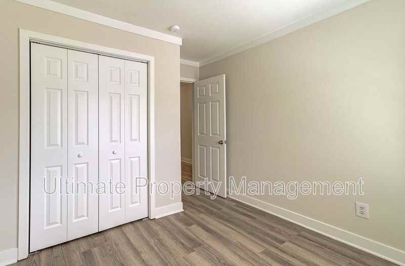 1705 41st St #C - Photo 7 of 17