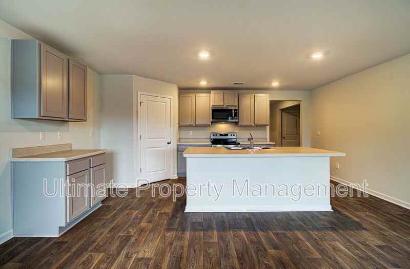 1823 Fox Trace Cir - Photo 4 of 23