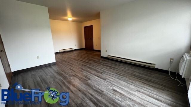 120/130 Memorial Drive - Photo 4 of 16