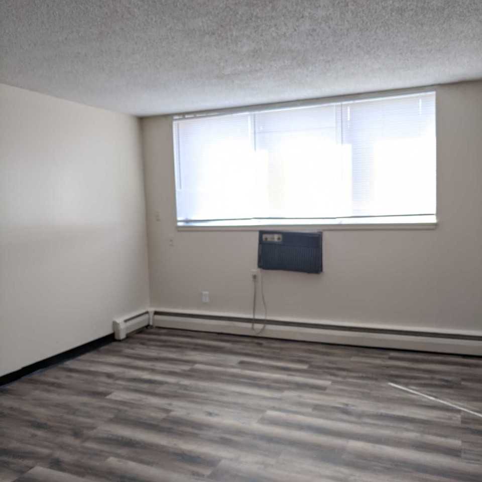 Phalen Village Apartments 1505 Westminster St, St. Paul, MN 55130