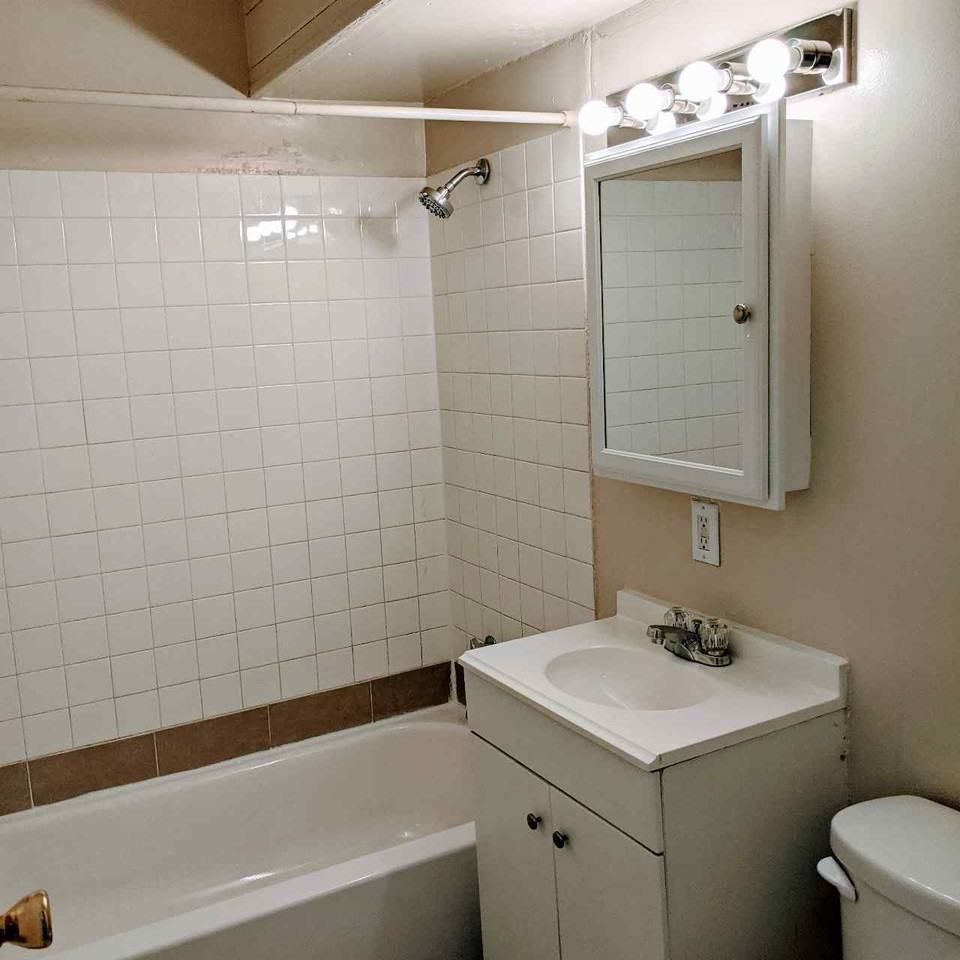 Fuller - Photo 2 of 50