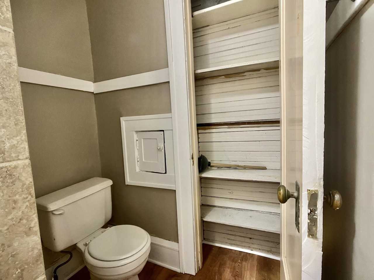 Wesley Place - Photo 4 of 18
