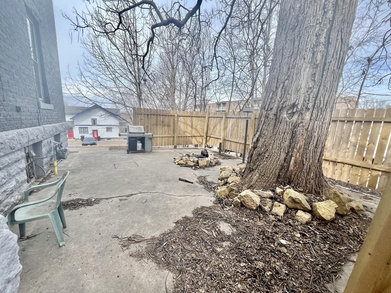 328 North 6th Street - Photo 2 of 22