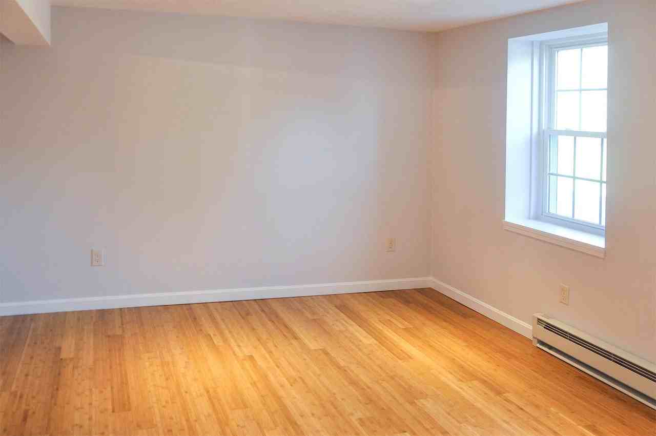 152 Main Street - Photo 5 of 10