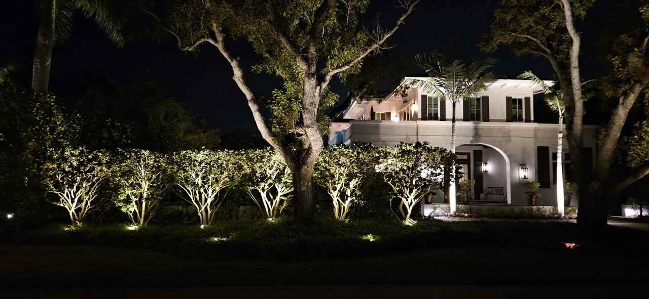 215 3rd Ave N - Photo 4 of 50