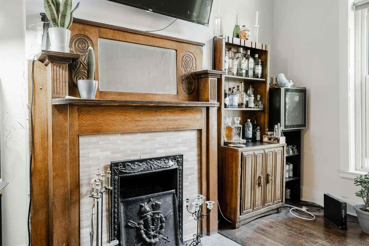 Burling St 2531-33 N - Photo 2 of 10