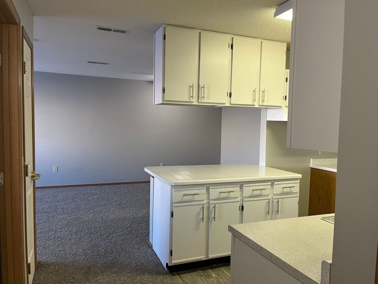 Pinehurst Apartments - Photo 4 of 9