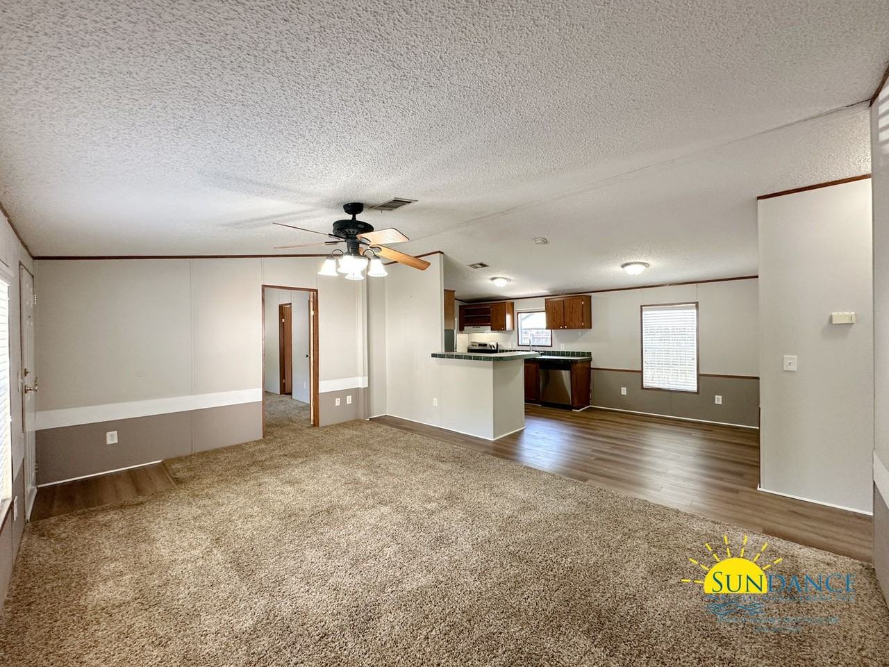 208 Casper Dr - Photo 3 of 18