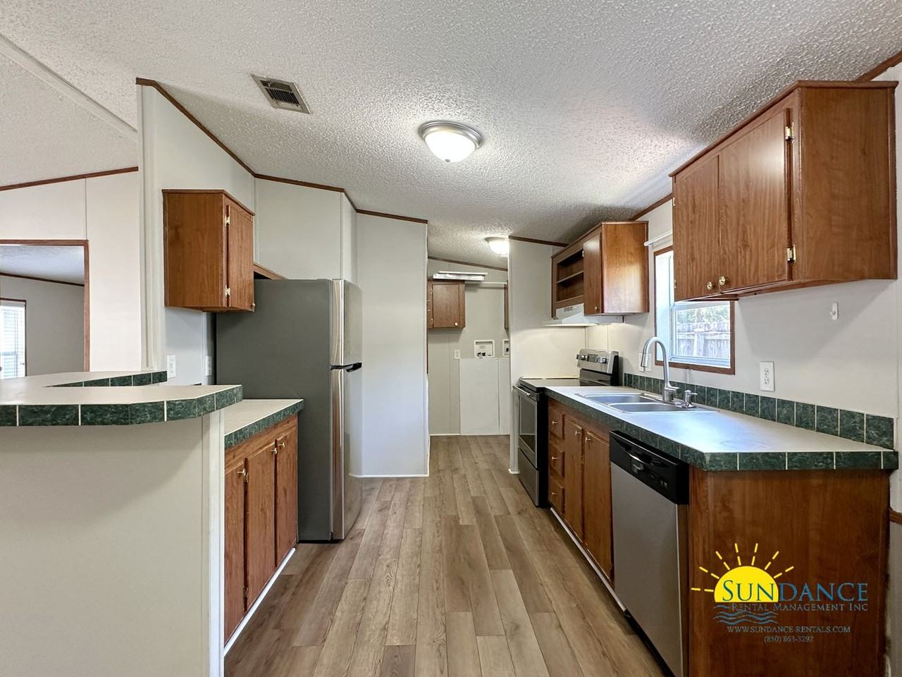 208 Casper Dr - Photo 7 of 18