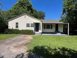 featured image of 83 Fuller Rd