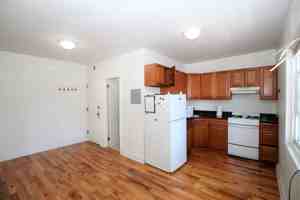 featured image of 1633 S 6th St