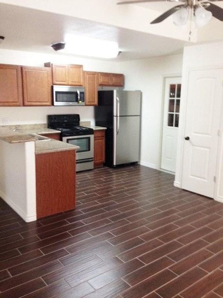 719-721 N 10th St - Photo 2 of 7