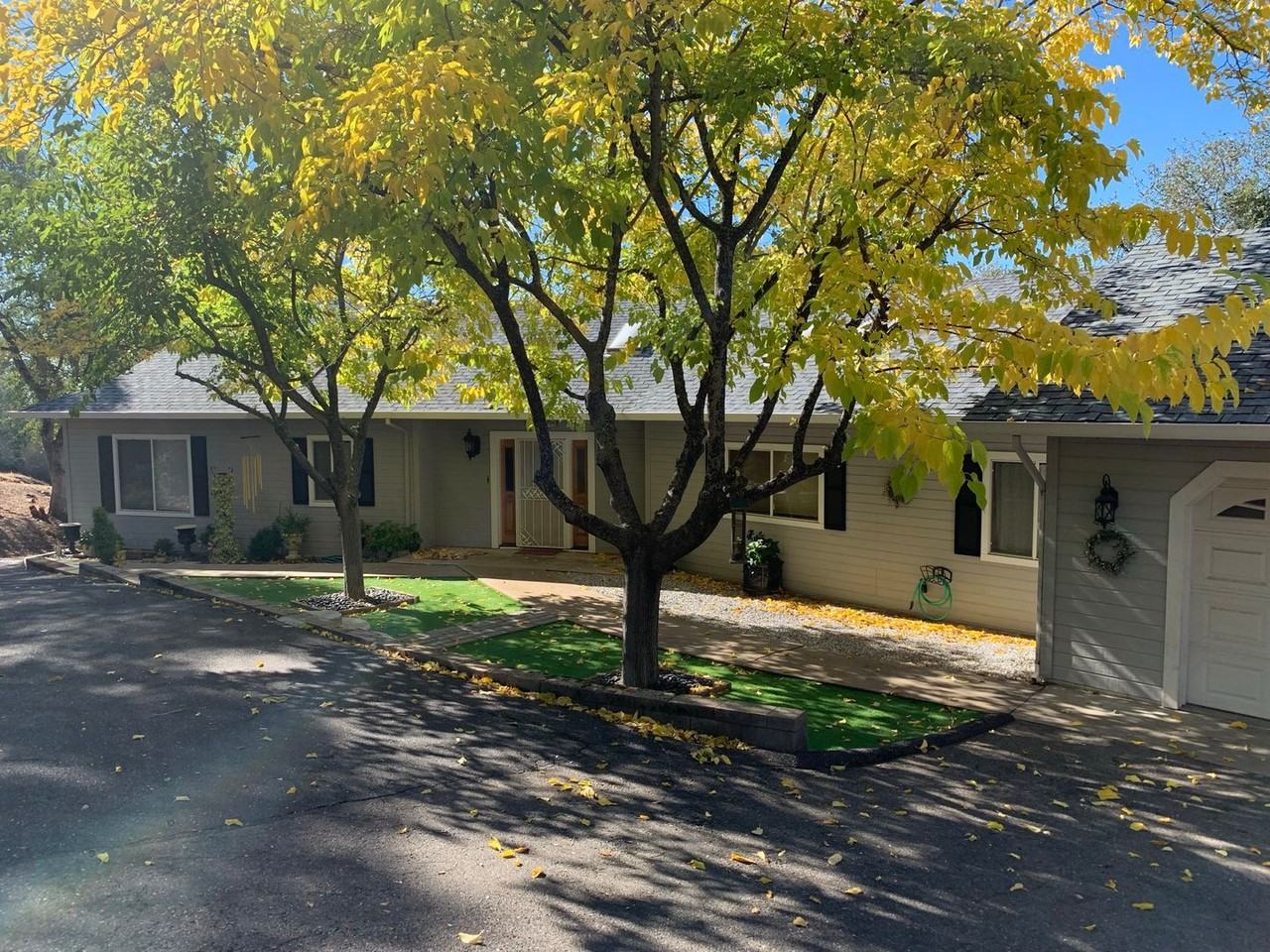 13630 Joshua Way - Photo 2 of 10