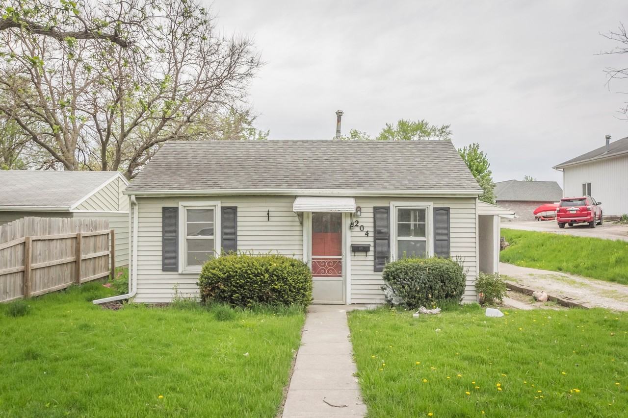 204 E Franklin Ave