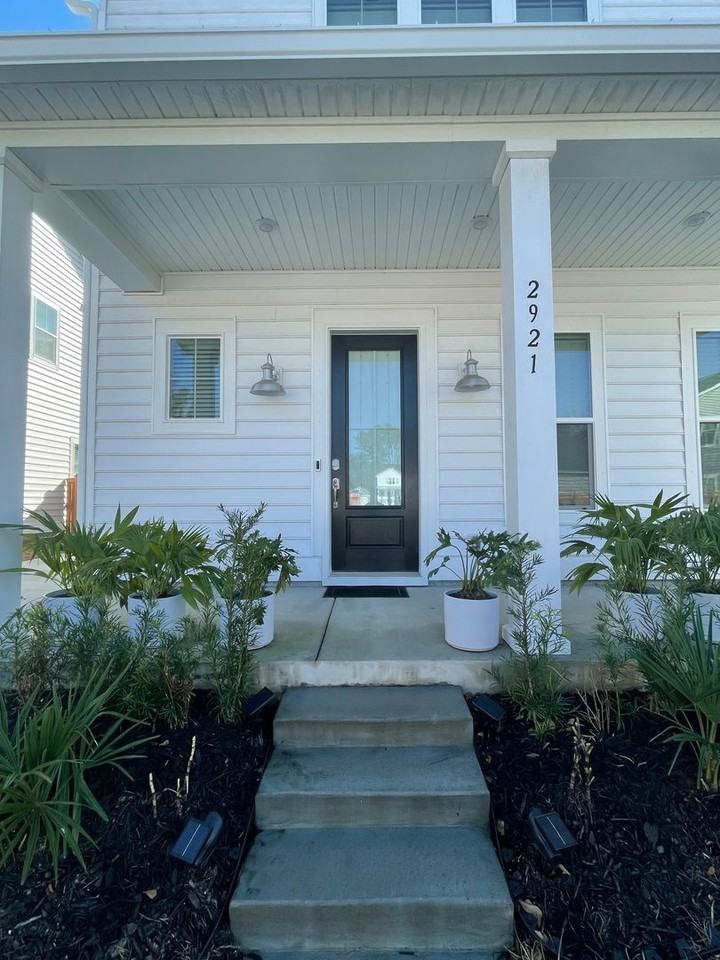 2921 Wilson Creek Ln - Photo 2 of 23