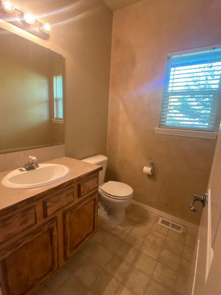 2001 W Garden Ave - Photo 6 of 21