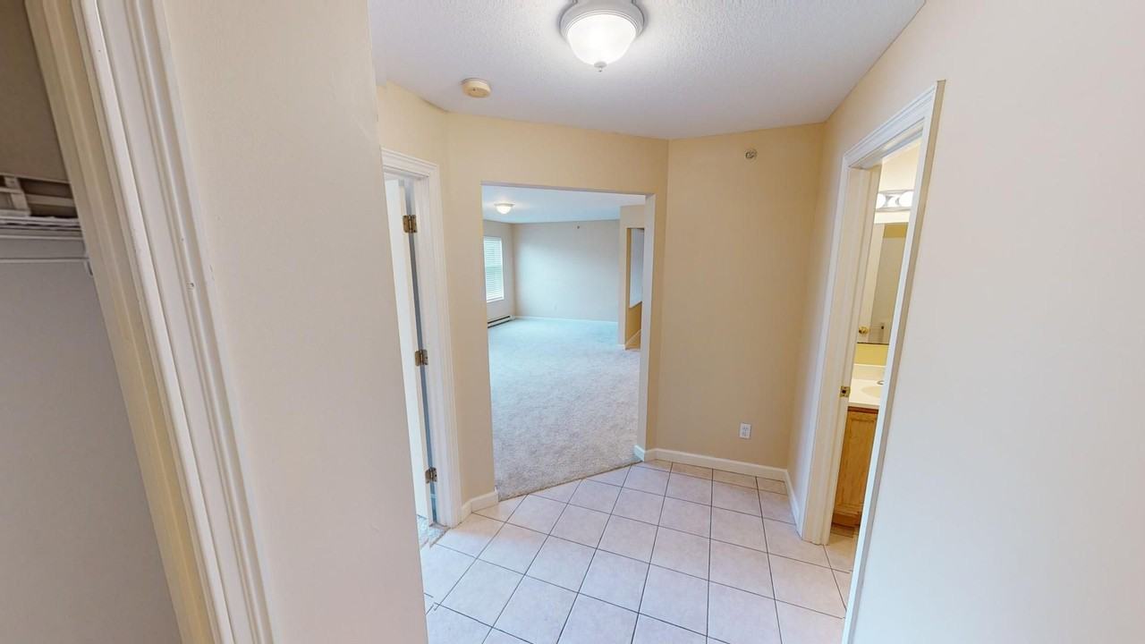 3635 Indian Run Dr #5 - Photo 4 of 22