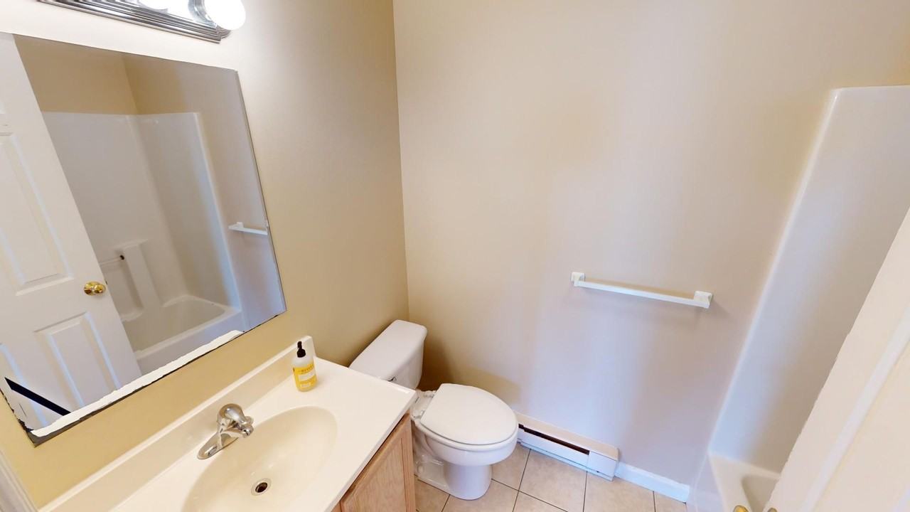 3635 Indian Run Dr #5 - Photo 5 of 22