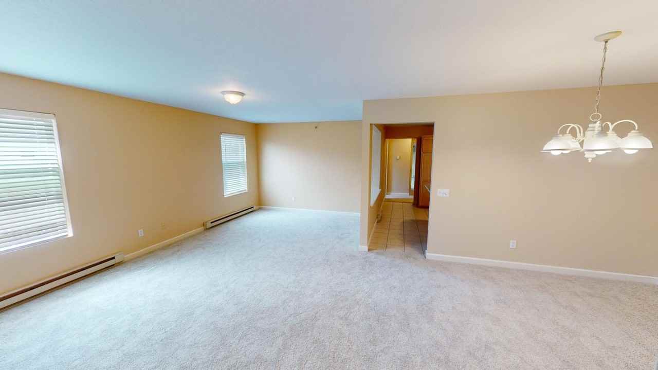 3635 Indian Run Dr #5 - Photo 6 of 22