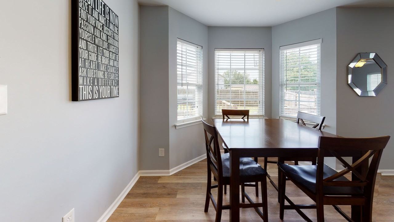 Anna Rose - Photo 6 of 26