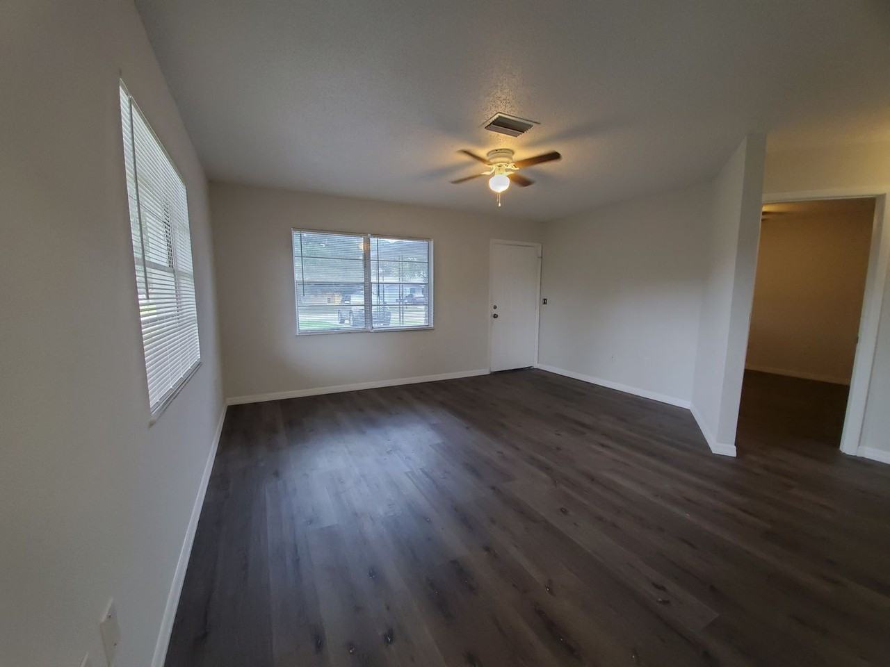 3916 25th St. W. - Photo 3 of 16