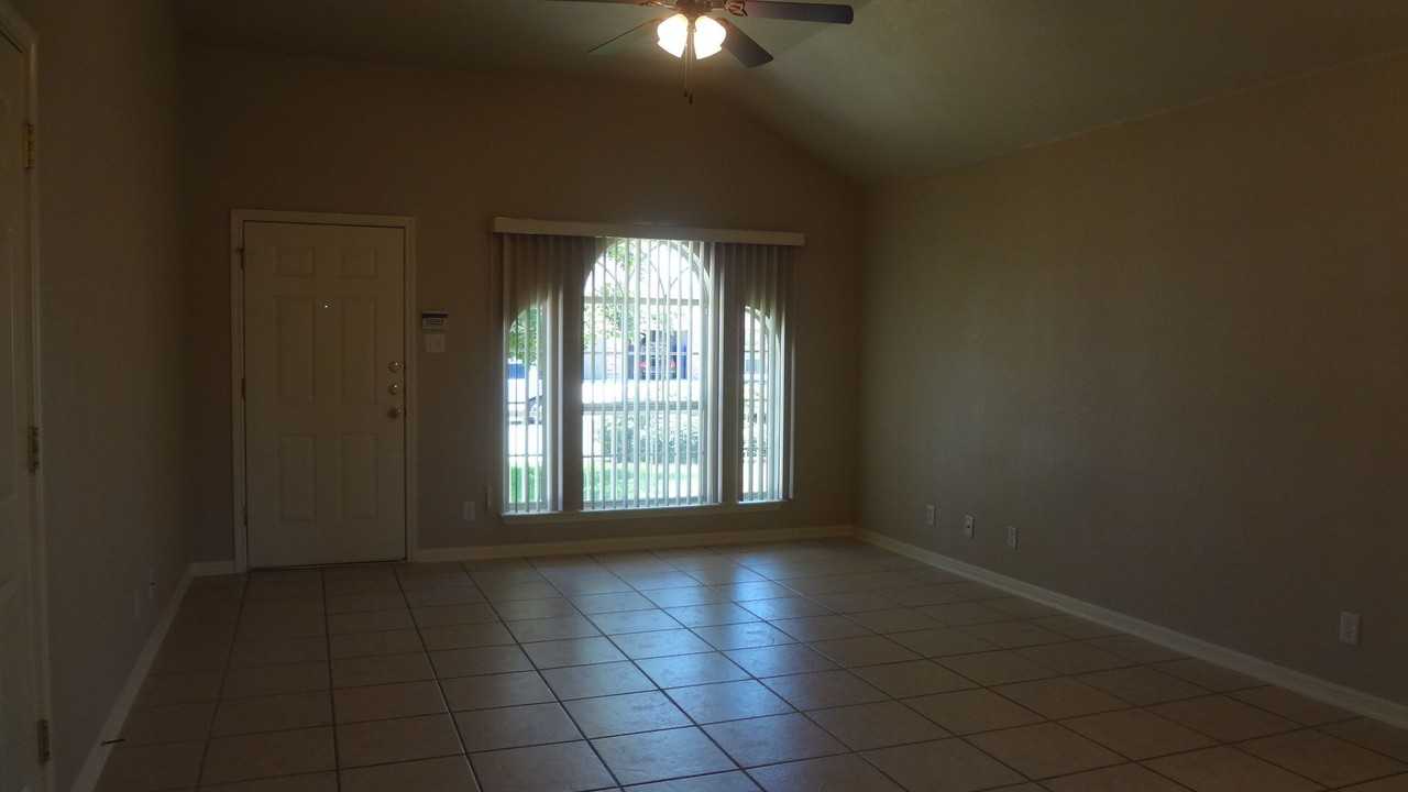Move In Ready 2 Bedroom 2 Bathroom - Photo 2 of 8