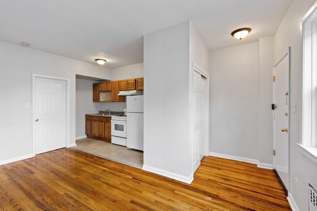 368 Anderson Ave LLC - Photo 3 of 16