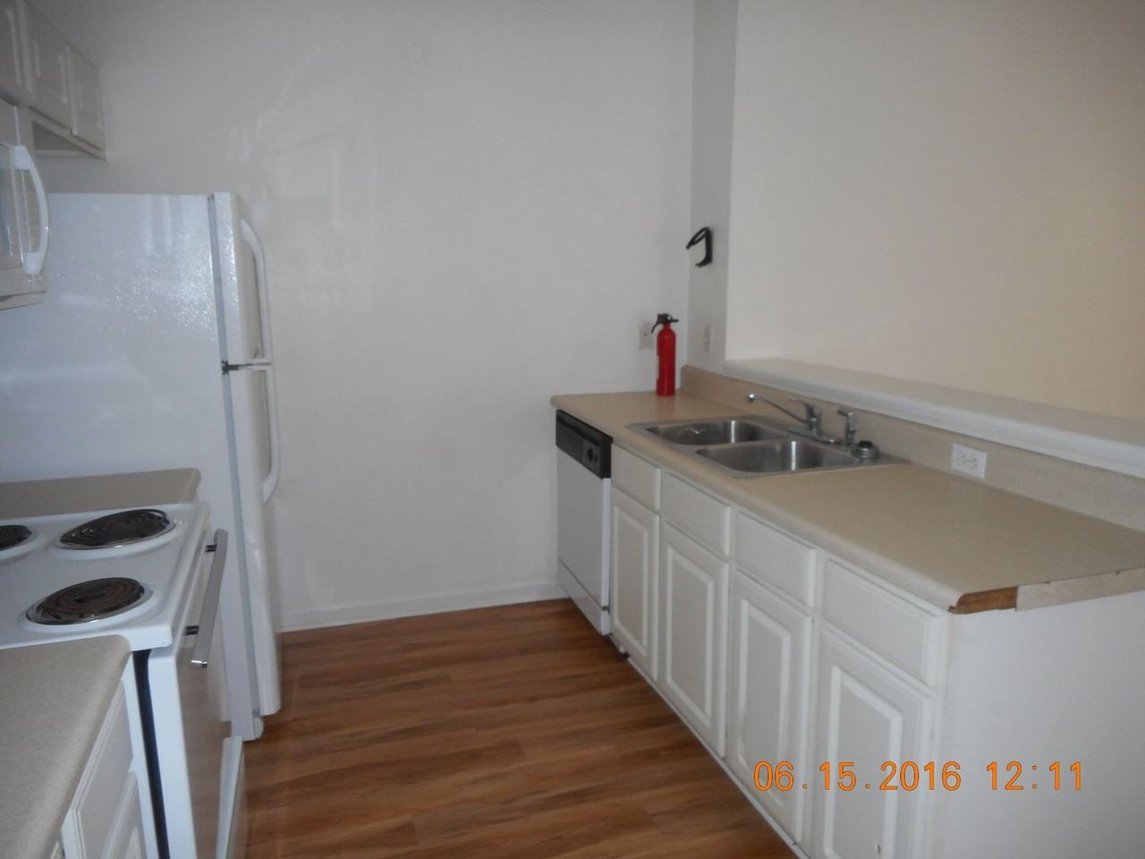 222 Palmetto St - Photo 2 of 12