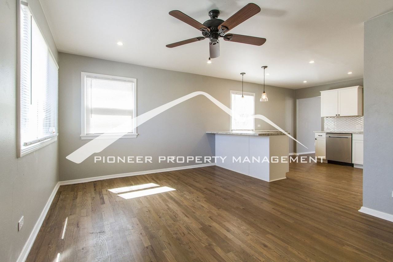 41 S Osceola St - Photo 4 of 16