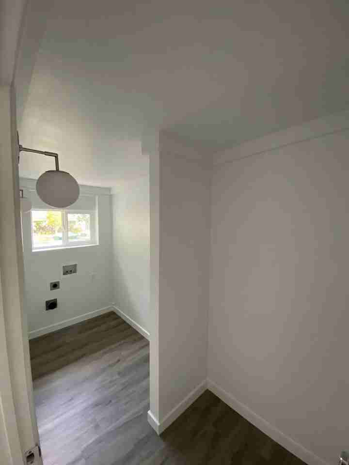 607 2nd St - Photo 5 of 6