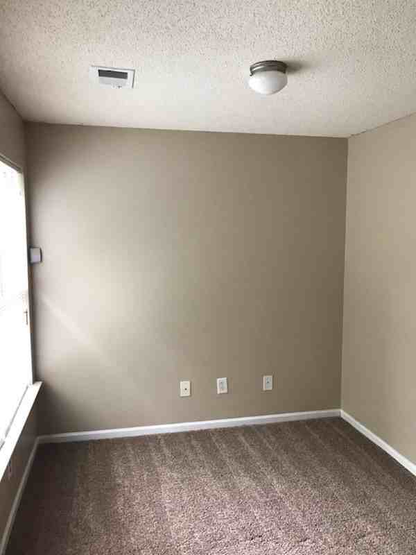 306 Lauren Drive - Photo 7 of 12