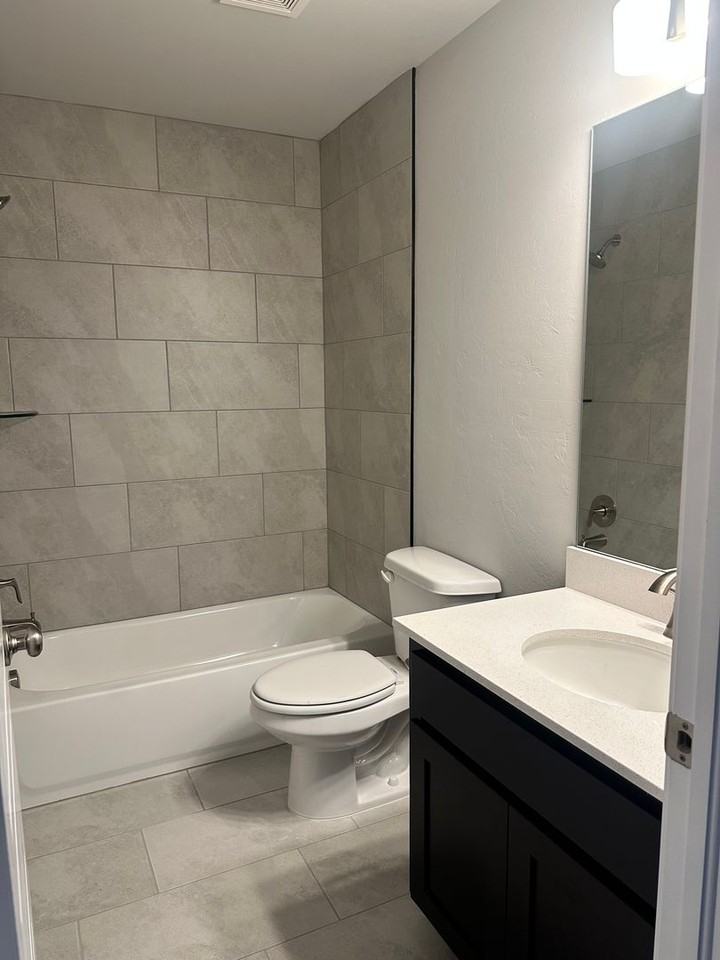 230 Sw 34th St #1413 - Photo 6 of 9