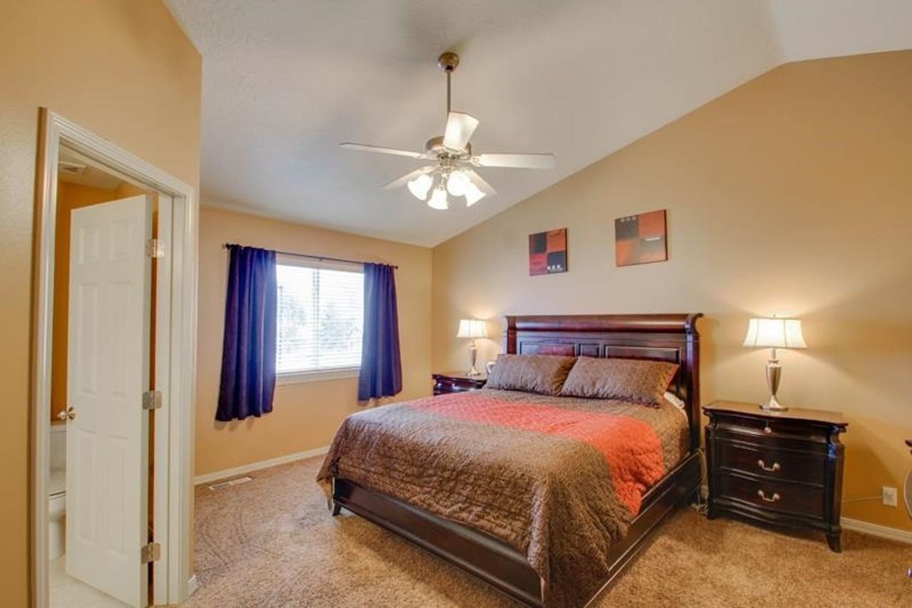 2291 E Meadow Creek Dr - Photo 6 of 18