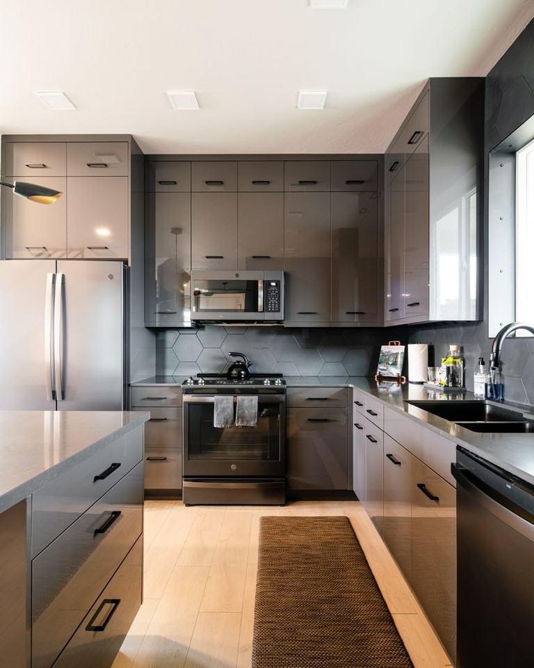 1900 Little Cottage Ln - Photo 3 of 20