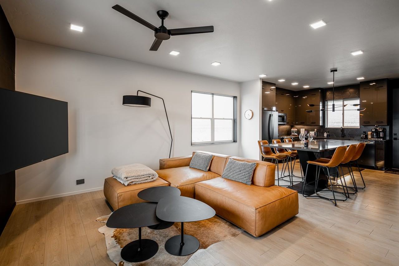 1900 Little Cottage Ln - Photo 7 of 20