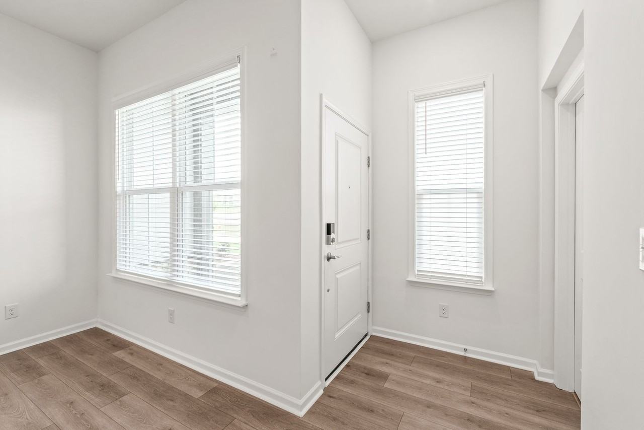 5807 5807 Clear Creek Lane - Photo 5 of 35