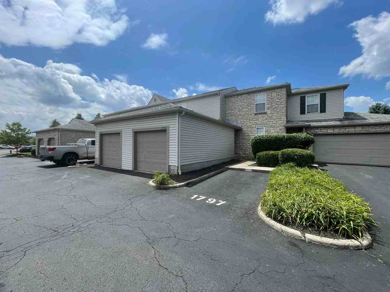 1797 Bennigan Dr - Photo 2 of 18