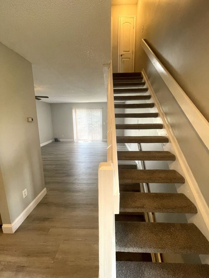 1797 Bennigan Dr - Photo 4 of 18