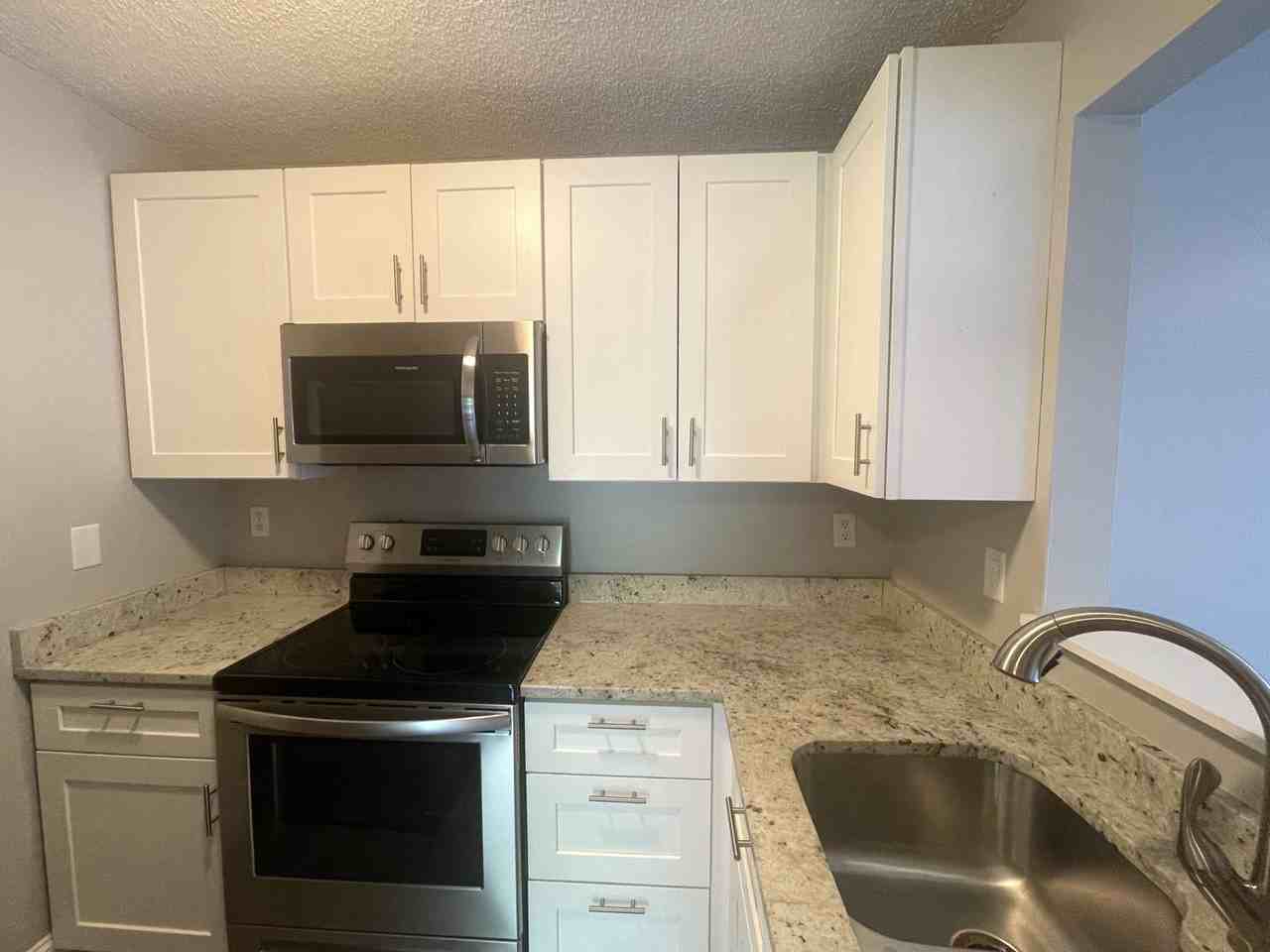 1797 Bennigan Dr - Photo 6 of 18