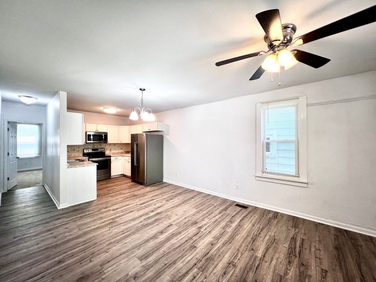 1322 18th St - Photo 6 of 26