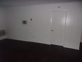 Grand - Photo 1 of 1